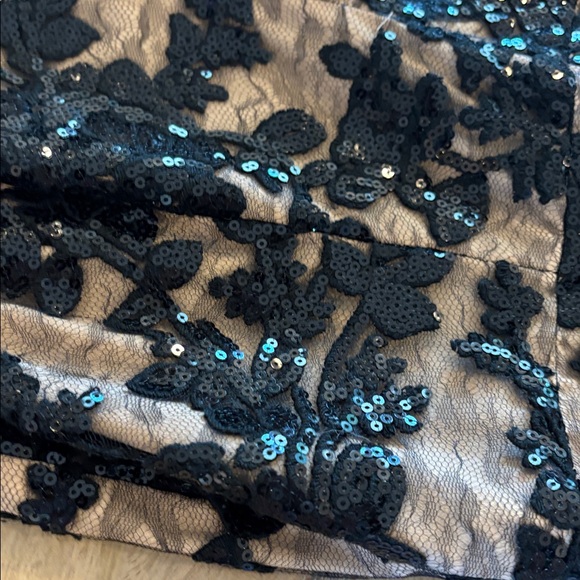 Dress the Population Women's Audrey Floral Applique Lace Mini Dress Large Black - Picture 9 of 14